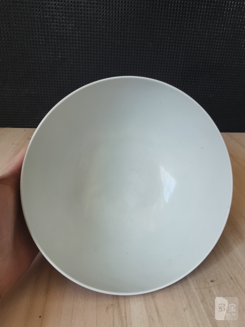 A copper red glazed porcelain 'Stemcup' - 图18